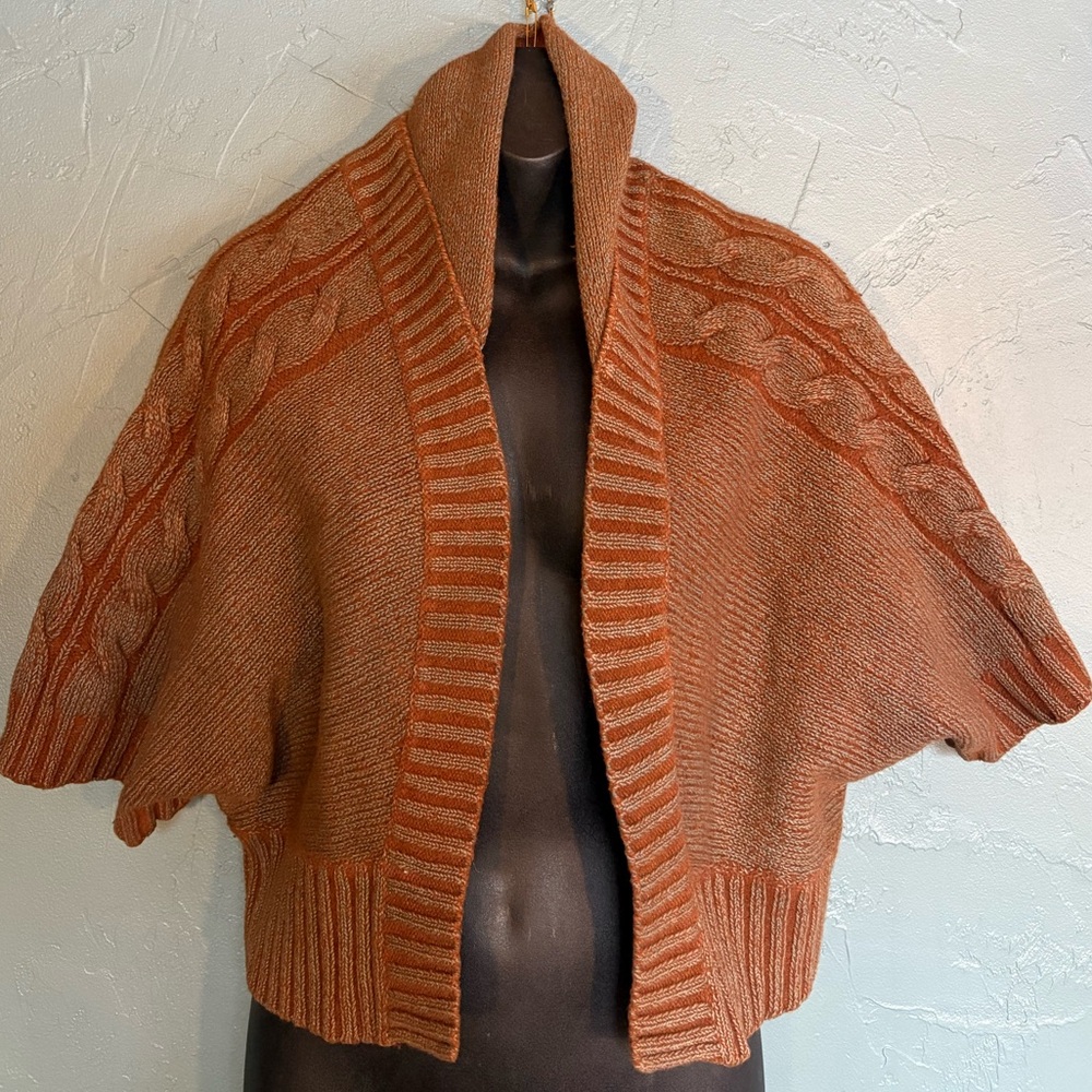 Women's Naturally Dyed Wool/Cotton Shrug with Cable Knit Design